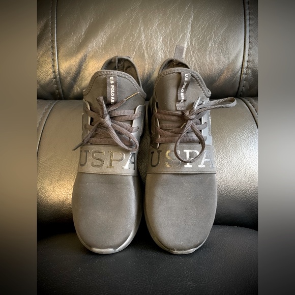 US POLO ASSN Sneakers | Black | Size 8 | Free with Purchase - Picture 2 of 8